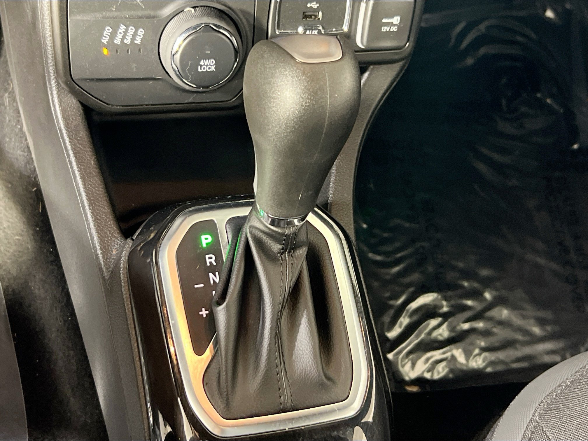 Used 2022 Jeep Renegade Altitude w/ Convenience Group AWD/4WD image 17
