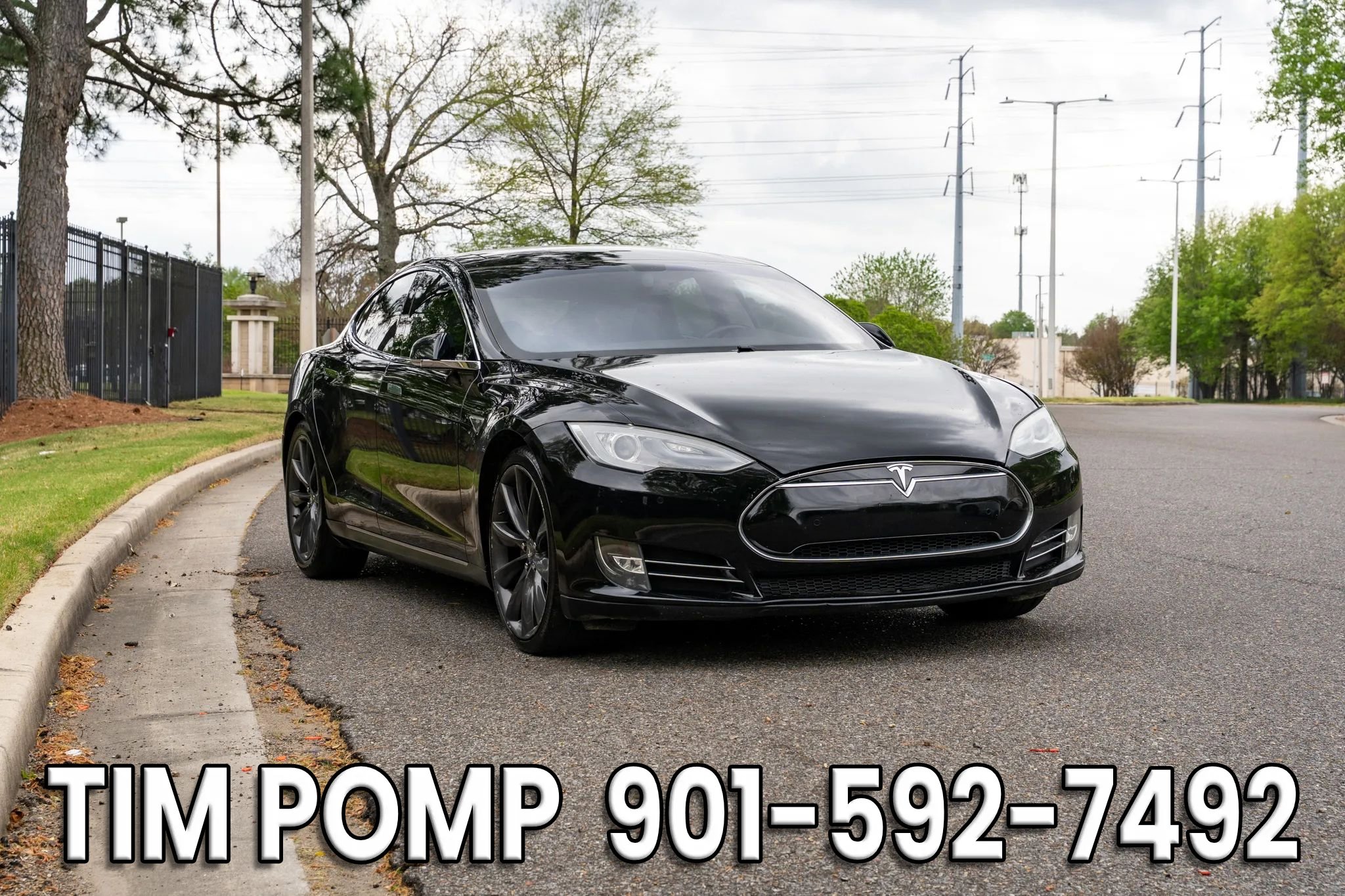 Used 2014 Tesla Model S 85 image 3