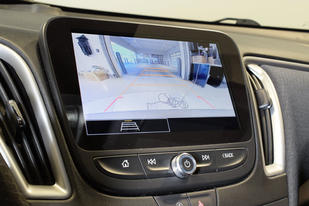 Used 2024 Chevrolet Malibu LT FWD image 24