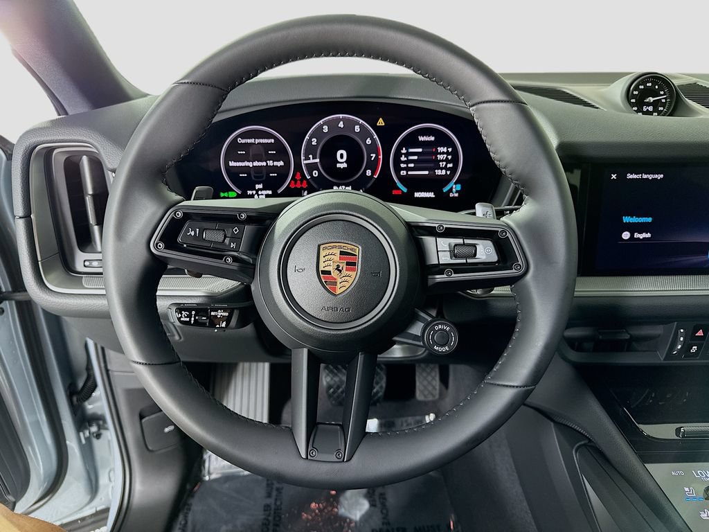 New 2026 Porsche Cayenne Coupe AWD/4WD image 12