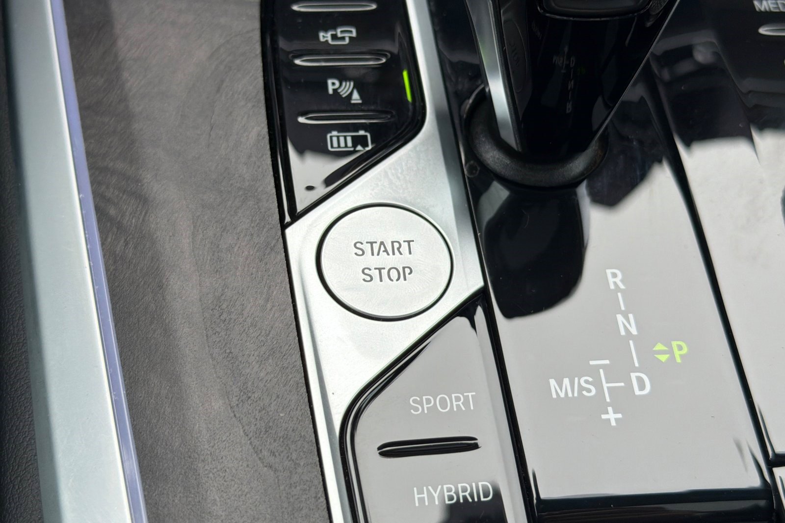 Certified 2023 BMW X5 xDrive45e w/ Climate Comfort Package image 29