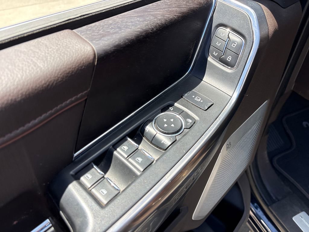 Used 2023 Ford F250 King Ranch w/ FX4 Off-Road Package AWD/4WD image 17