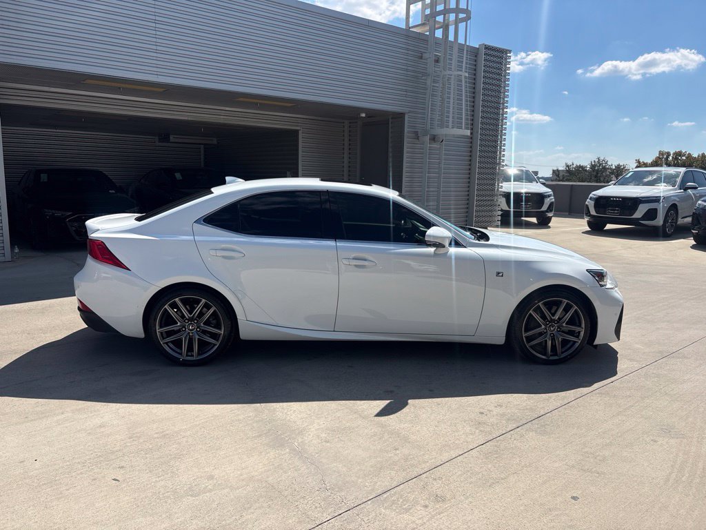 Used 2020 Lexus IS 300 F Sport w/ F Sport Package RWD image 9