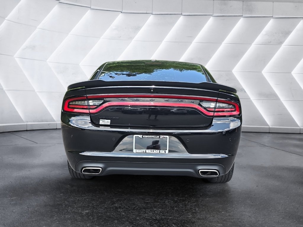 Used 2021 Dodge Charger SXT w/ Blacktop Package image 4