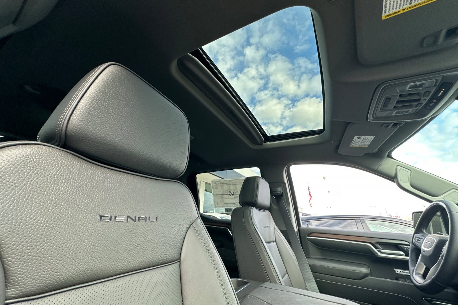 New 2026 GMC Sierra 1500 Denali w/ Technology Package image 15