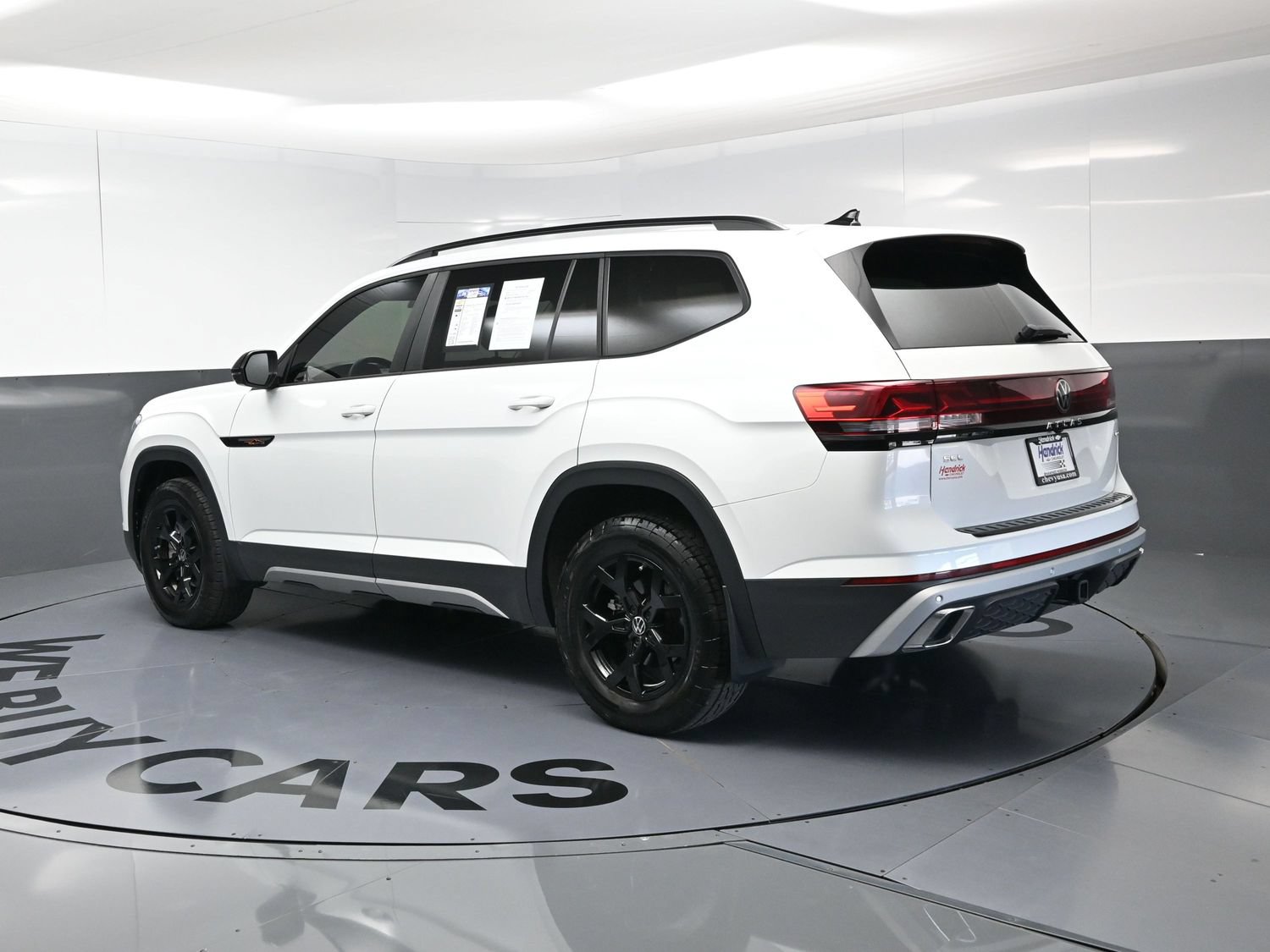 Used 2024 Volkswagen Atlas Peak Edition SEL AWD/4WD image 7