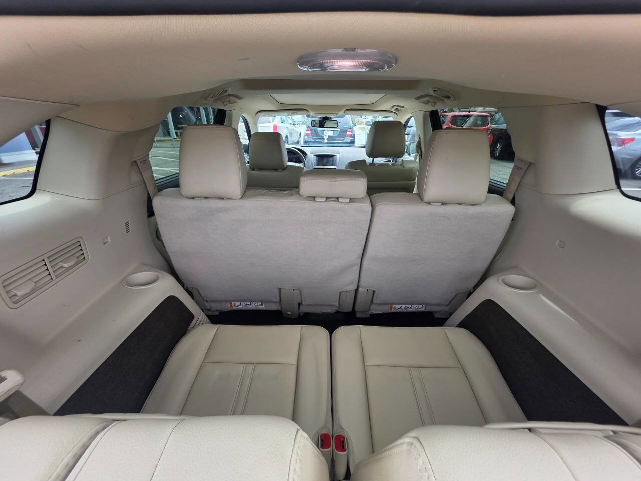 Used 2013 Lincoln MKT FWD image 17