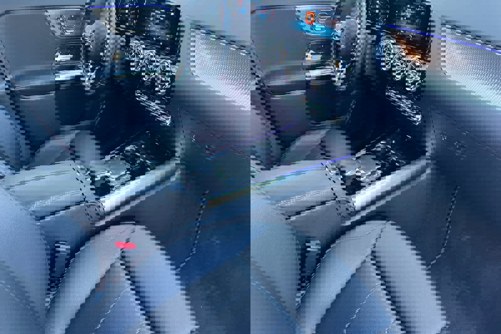 Used 2021 Mercedes-Benz GLA 250 4MATIC image 17