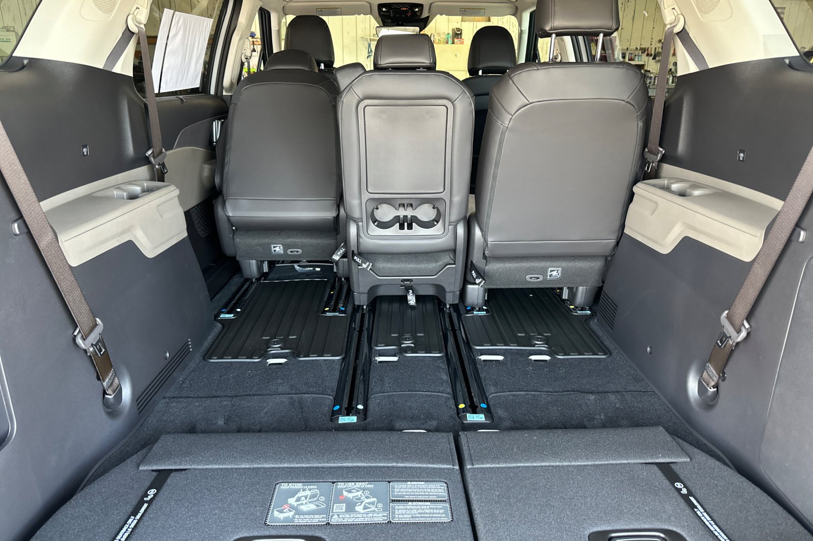New 2026 Kia Carnival EX FWD image 16