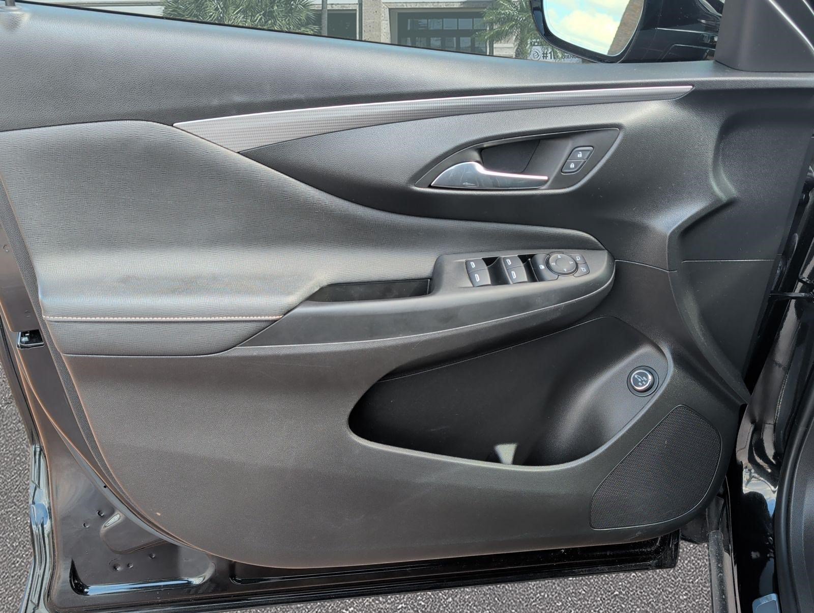 Used 2025 Buick Envista Avenir FWD image 8