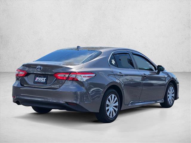 Used 2020 Toyota Camry LE FWD image 5