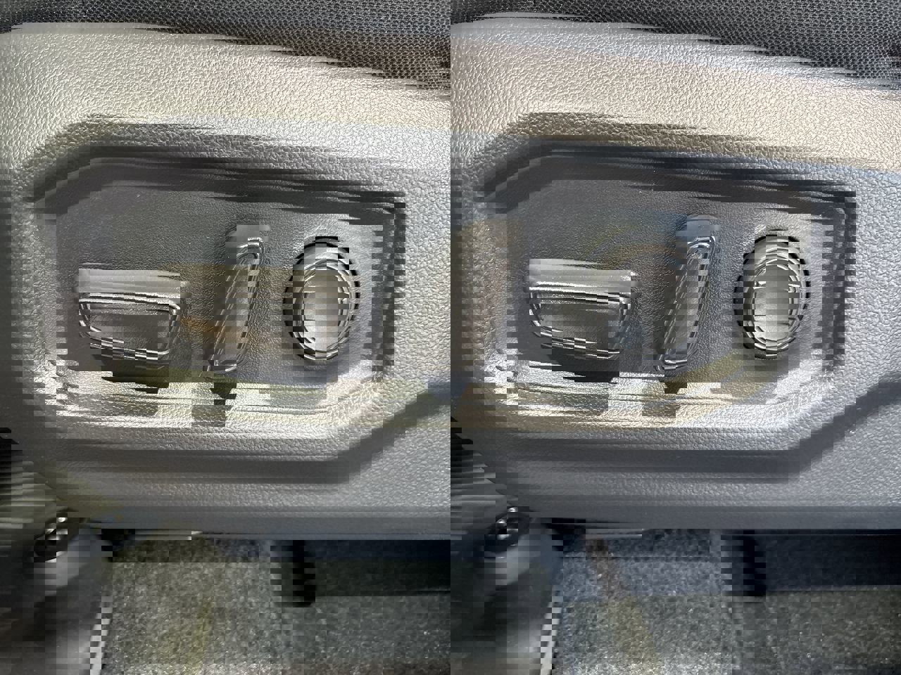 New 2026 Toyota Tundra SR5 image 12