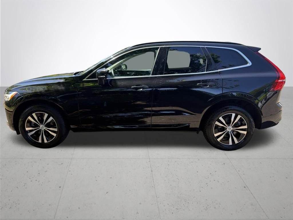 Used 2023 Volvo XC60 B5 Core FWD image 8