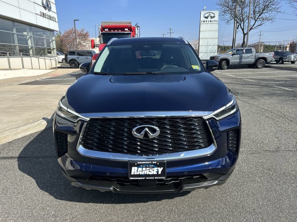 Certified 2022 INFINITI QX60 Luxe w/ Cargo Package AWD/4WD image 3