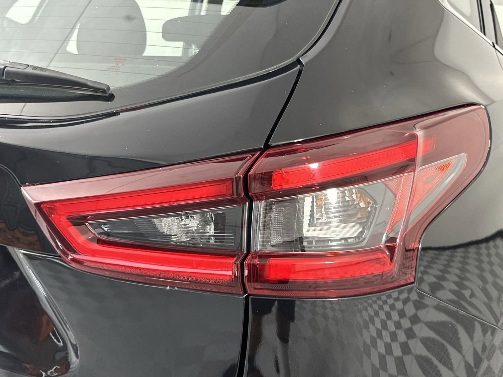 Used 2020 Nissan Rogue Sport S FWD image 25