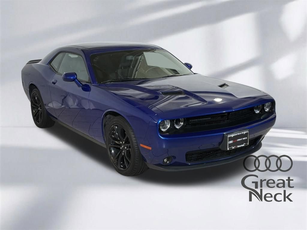 Used 2018 Dodge Challenger SXT w/ Blacktop Package RWD image 11