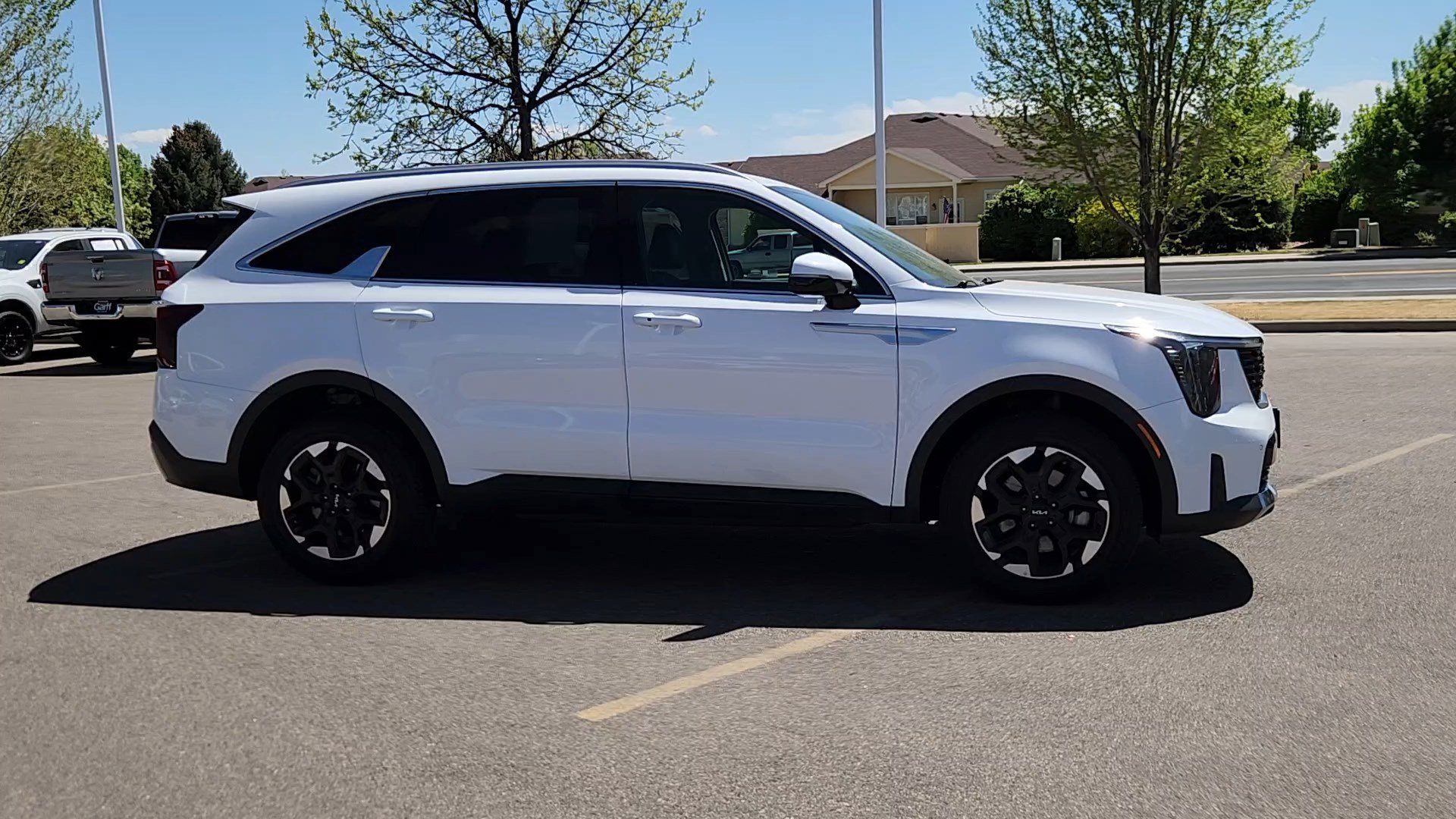 Used 2024 Kia Sorento S AWD/4WD image 7