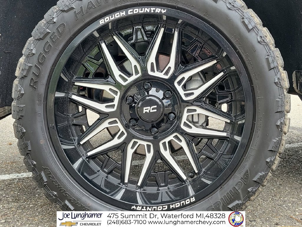 Used 2021 Chevrolet Silverado 1500 LT w/ Convenience Package II AWD/4WD image 33