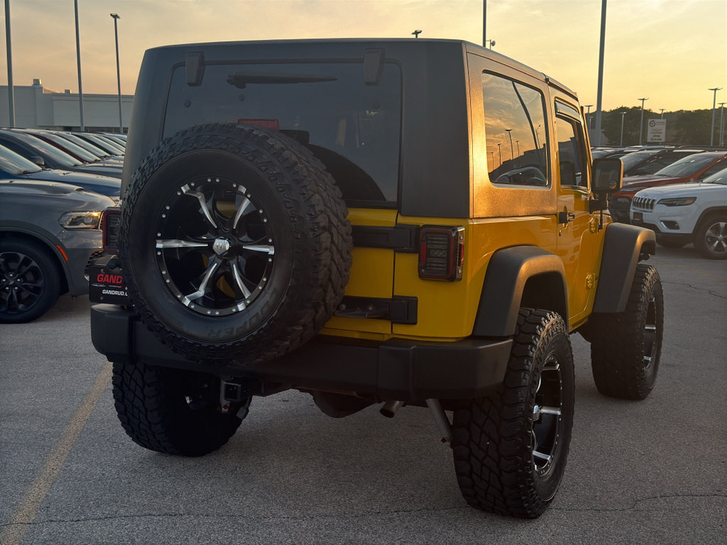 Used 2008 Jeep Wrangler Rubicon w/ Dual Top Group AWD/4WD image 5