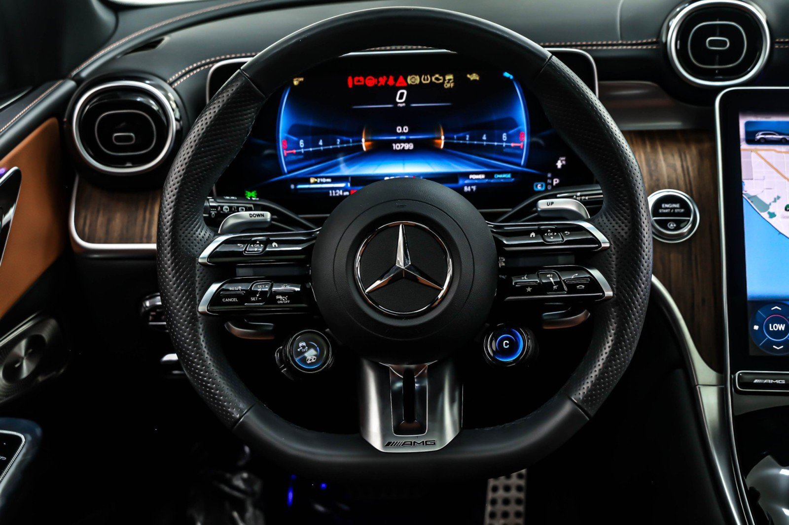 Certified 2024 Mercedes-Benz GLC 43 AMG 4MATIC image 19