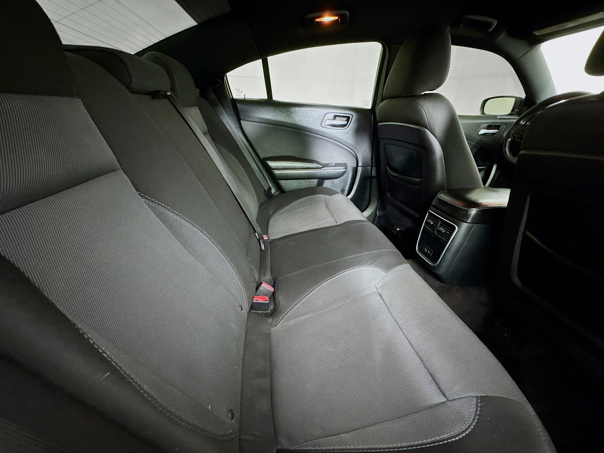 Used 2018 Dodge Charger SXT image 26