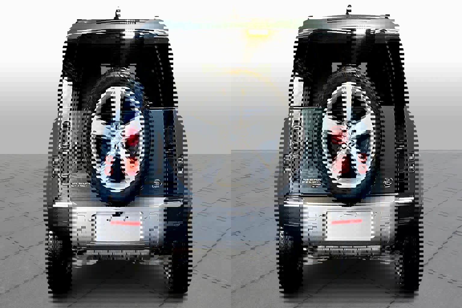 Used 2020 Land Rover Defender 110 HSE image 5