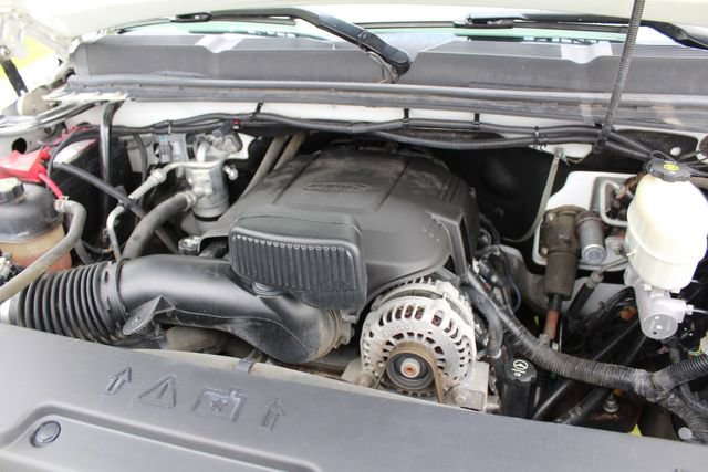 Used 2014 Chevrolet Silverado 3500 W/T image 28