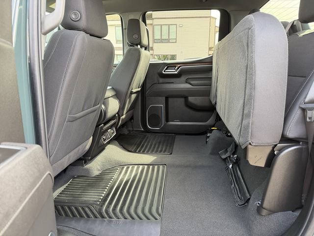 Used 2025 Chevrolet Silverado 1500 LT image 29