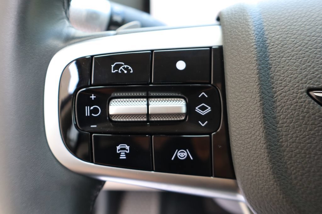 Used 2025 Genesis GV80 2.5T Prestige AWD/4WD image 21