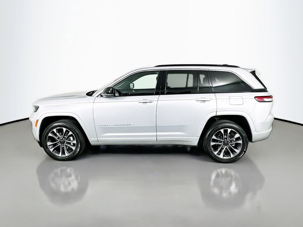 New 2025 Jeep Grand Cherokee Overland w/ Luxury Tech Group IV image 4