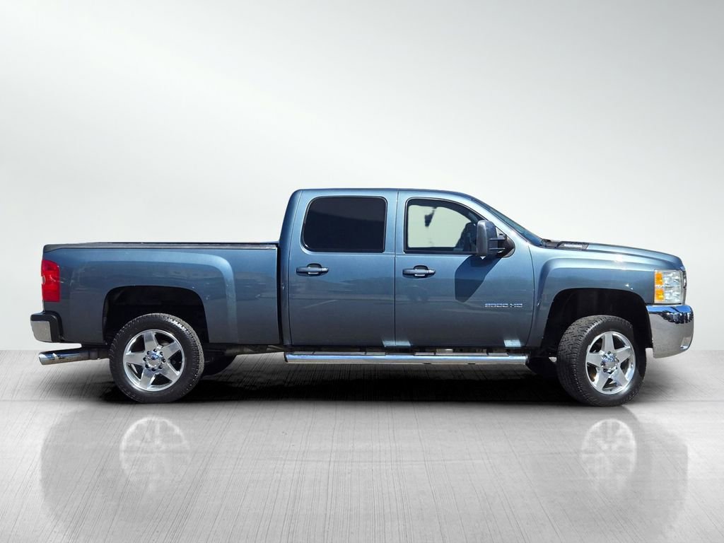 Used 2010 Chevrolet Silverado 2500 LTZ w/ Convenience Package image 3