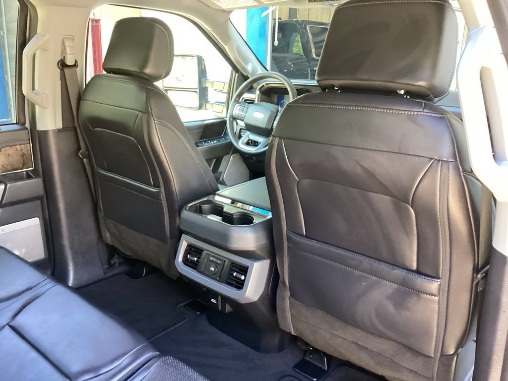 Used 2025 Ford F250 Lariat w/ Black Appearance Package AWD/4WD image 43