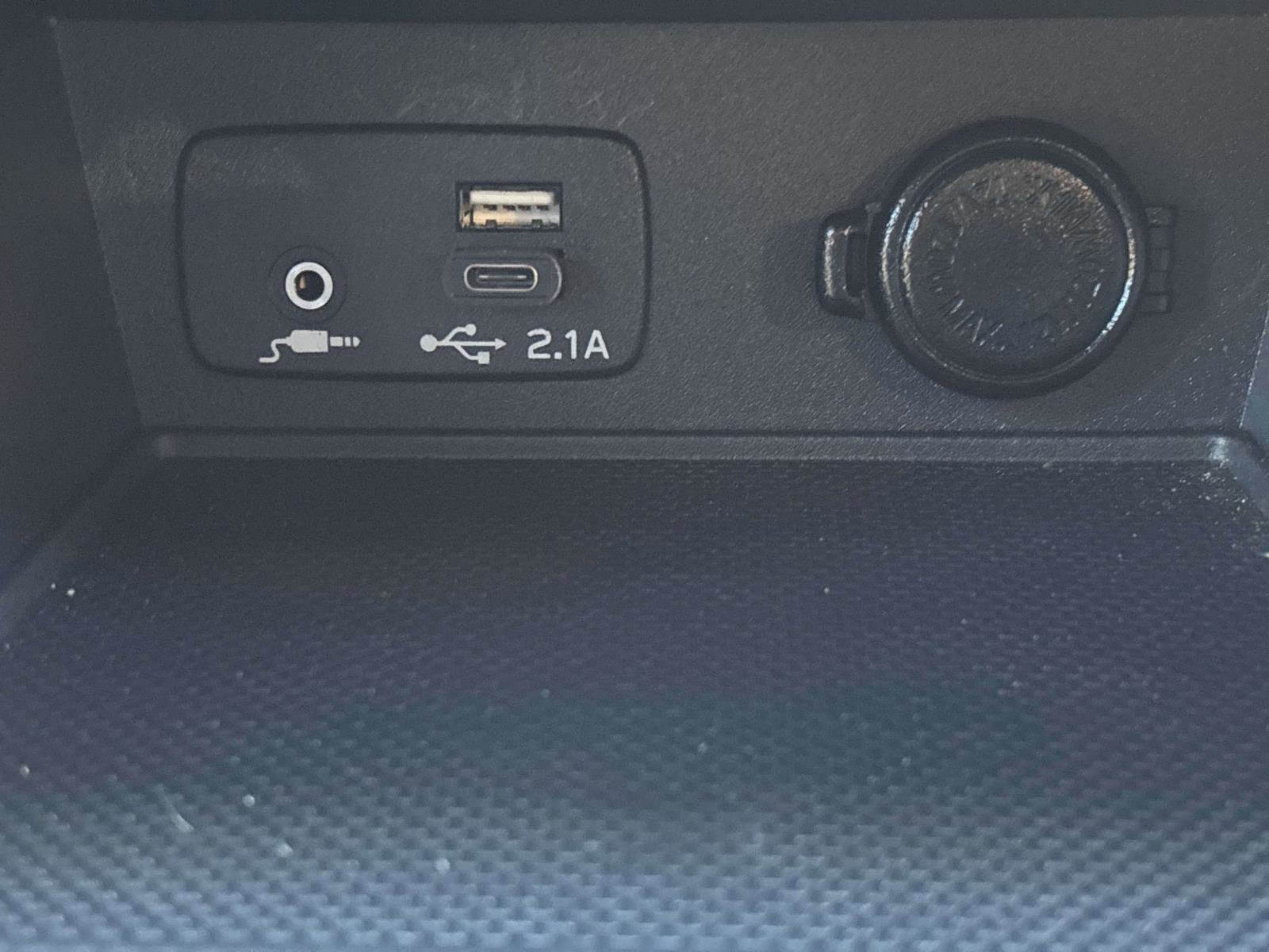 Used 2023 Subaru Crosstrek 2.0i Premium image 27