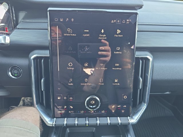 New 2027 GMC Acadia Elevation w/ Black Edition AWD/4WD image 14