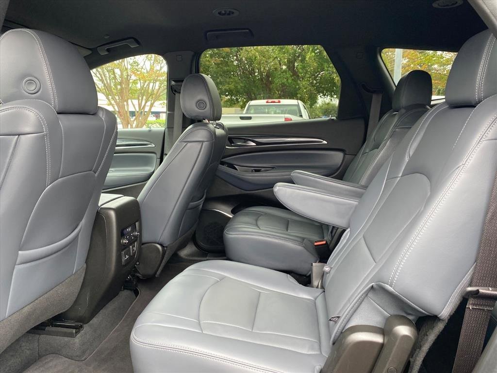 Used 2024 Buick Enclave Premium image 23