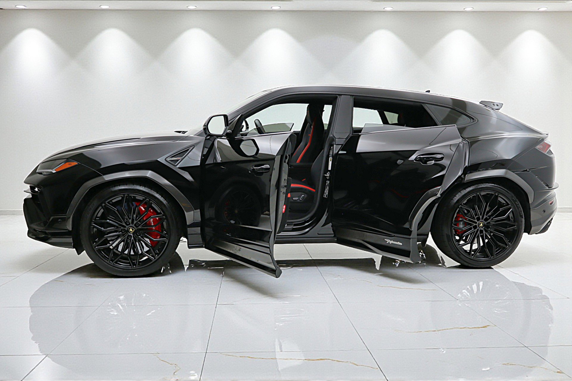 Used 2024 Lamborghini Urus Performante image 4