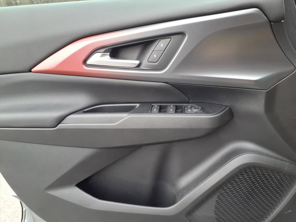 New 2026 Chevrolet Equinox EV RS image 16