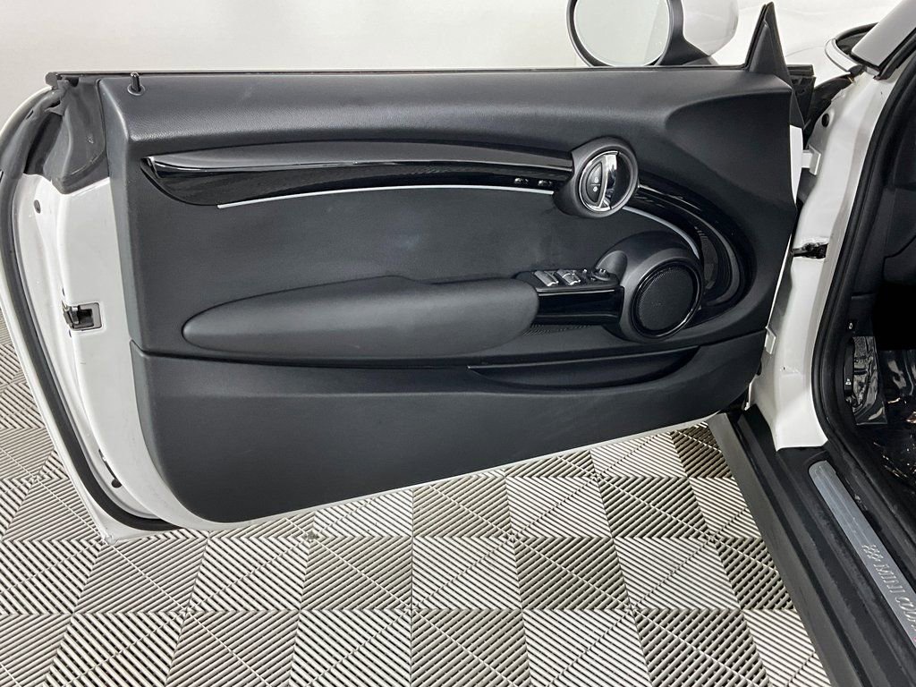 Used 2023 MINI Cooper S image 16