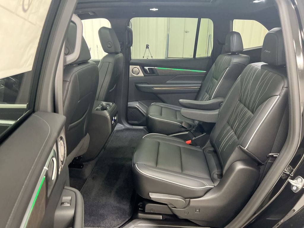 New 2026 Buick Enclave Avenir w/ Super Cruise Package AWD/4WD image 24