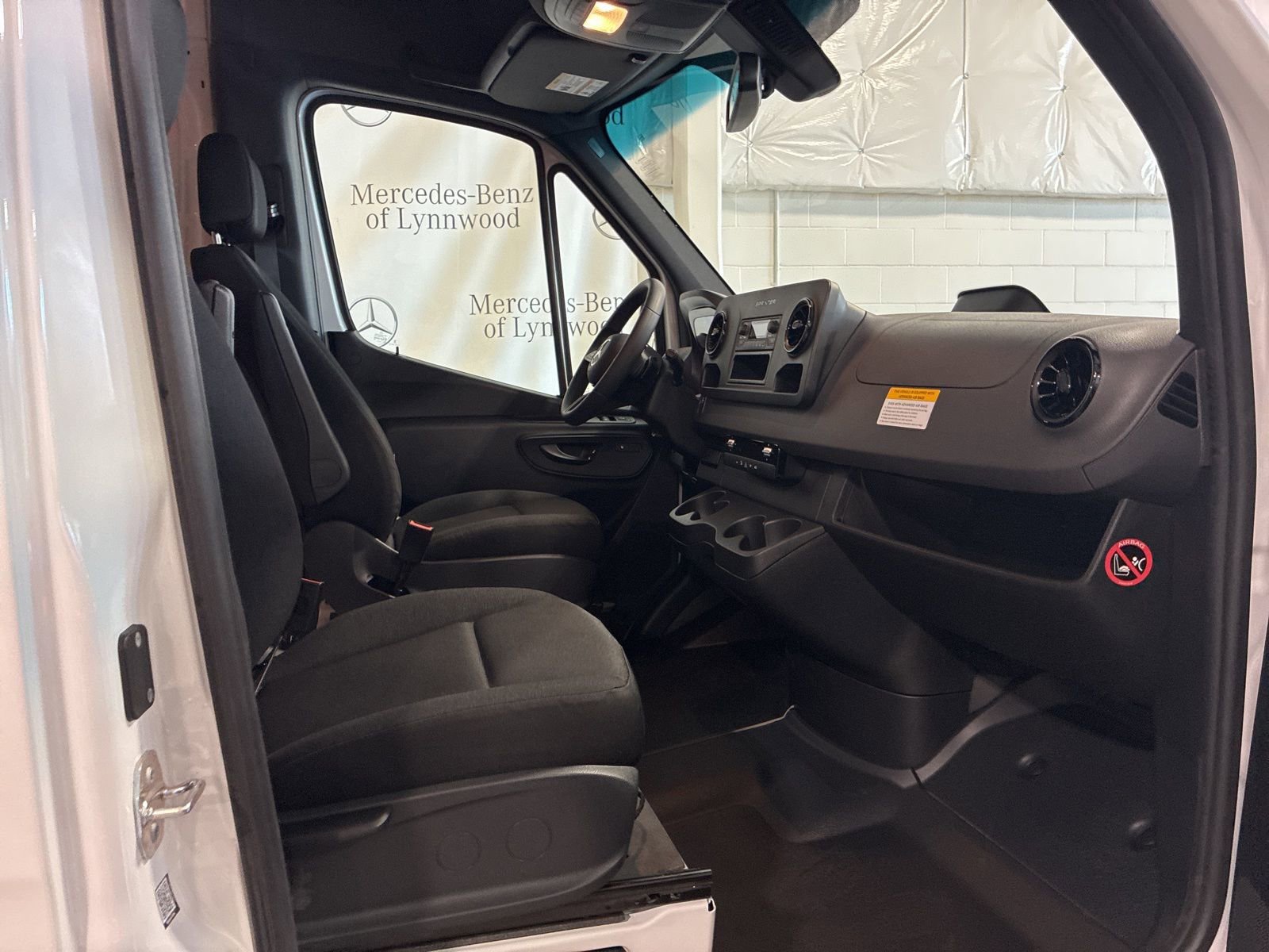 New 2025 Mercedes-Benz Sprinter 4500 image 14