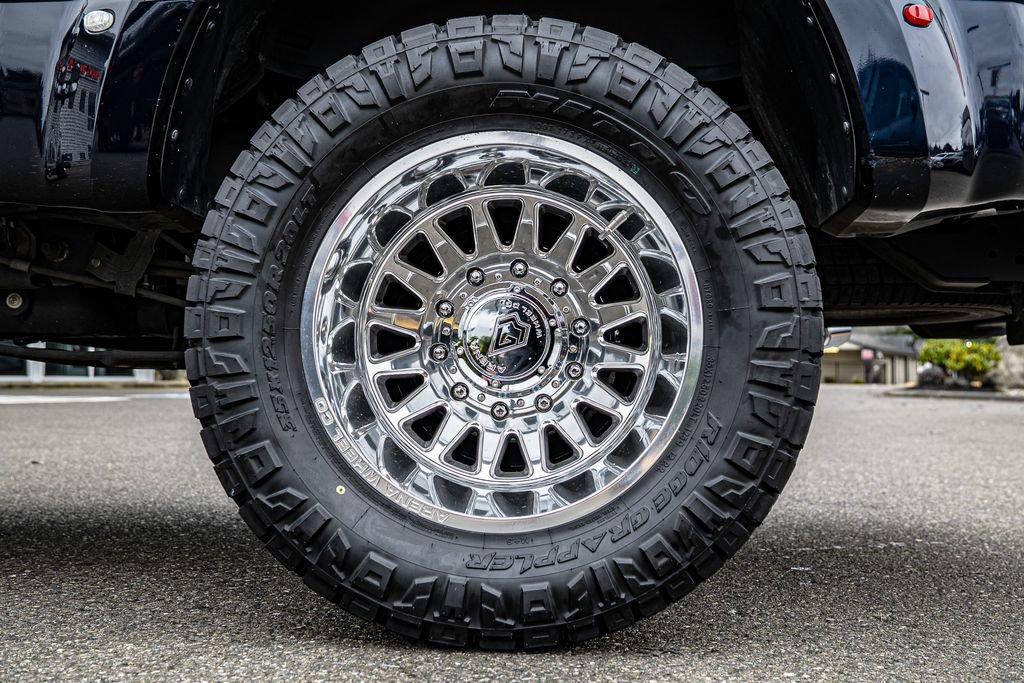 Used 2021 Ford F450 Platinum w/ FX4 Off-Road Package image 12