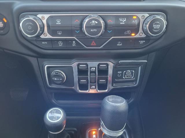 Used 2023 Jeep Wrangler Unlimited Sport image 19