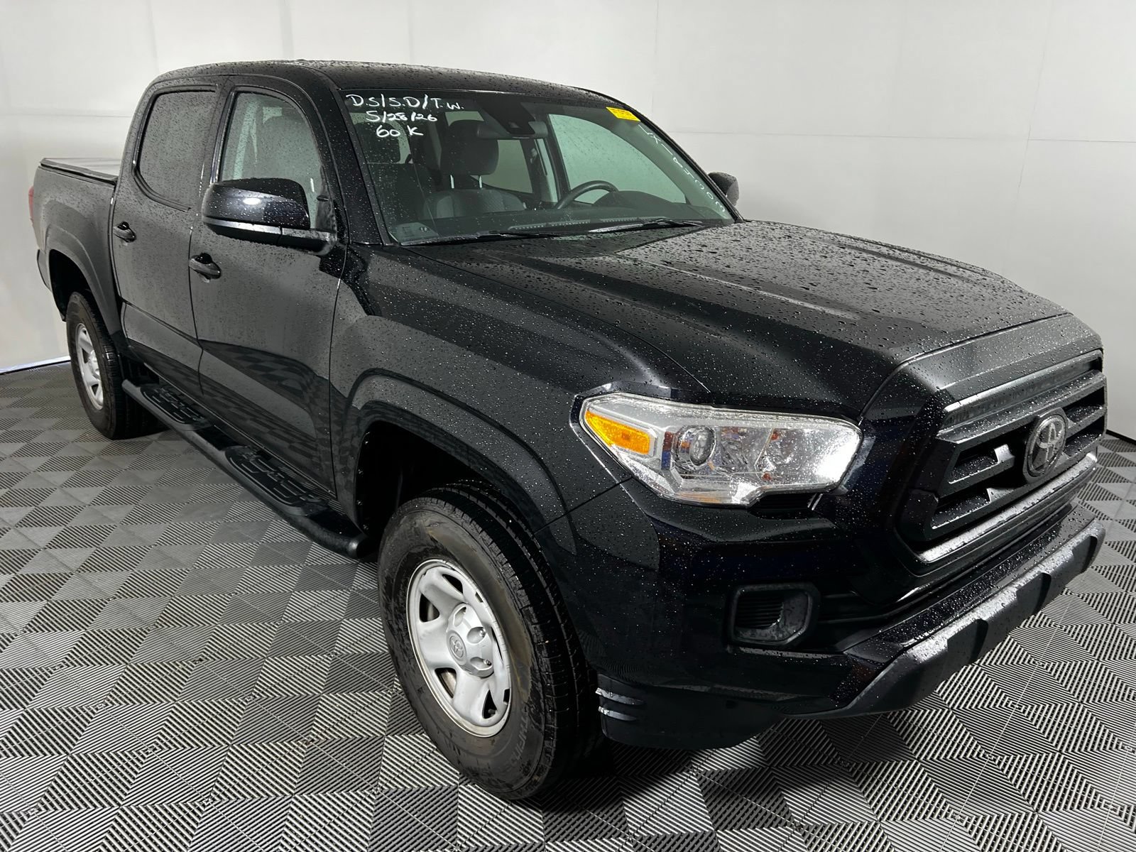 Used 2020 Toyota Tacoma SR w/ SR Convenience Package RWD image 3