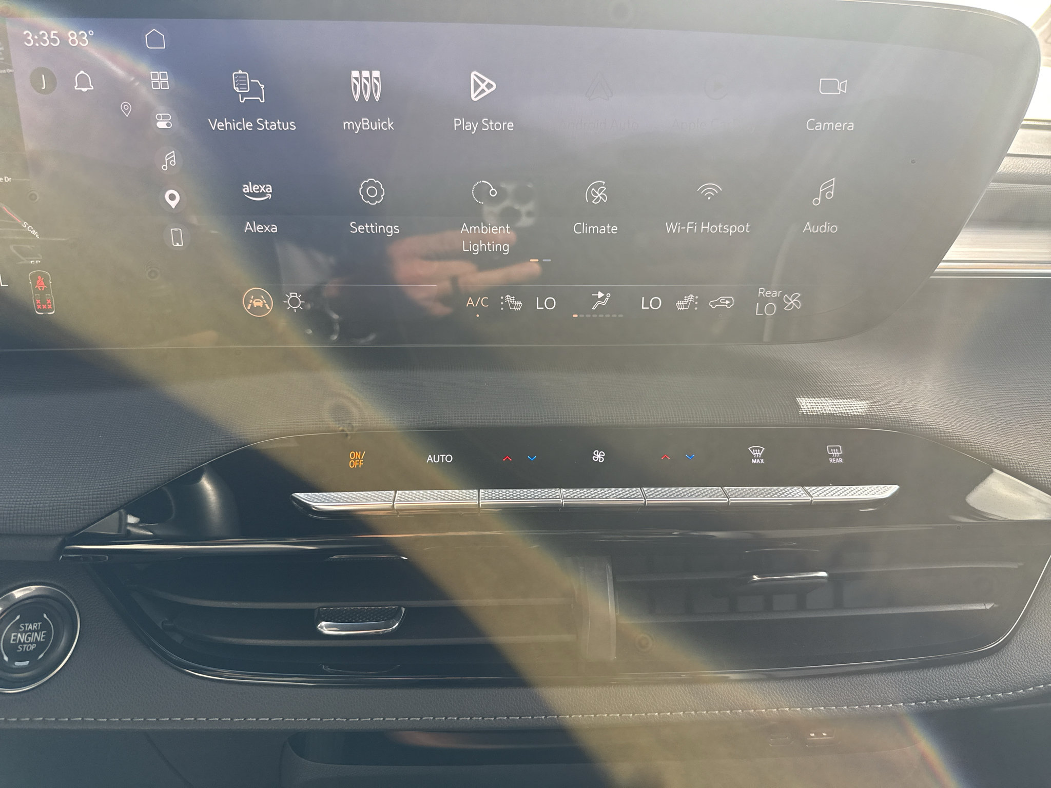 Used 2025 Buick Enclave Preferred AWD/4WD image 24