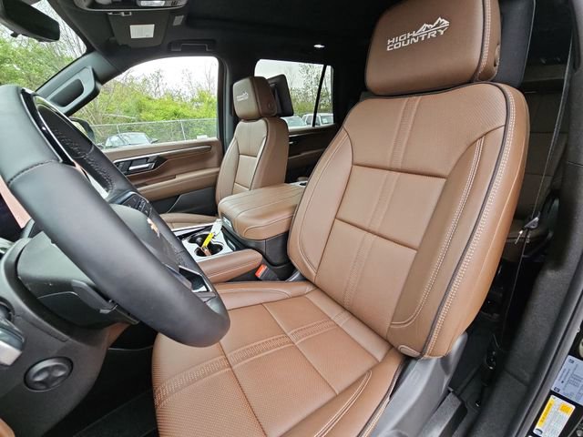 Used 2025 Chevrolet Tahoe High Country AWD/4WD image 20
