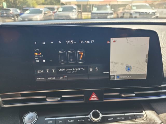 Used 2022 Hyundai Elantra Limited w/ Preferred Accessory Package FWD image 23