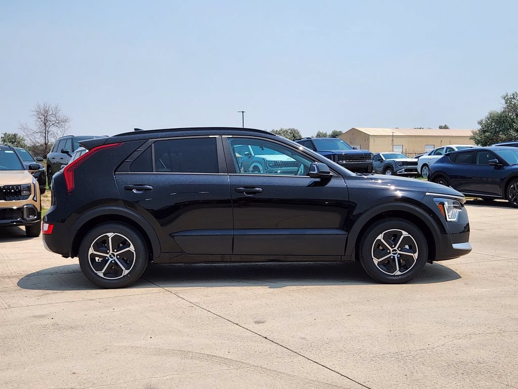 New 2026 Kia Niro EX FWD image 2