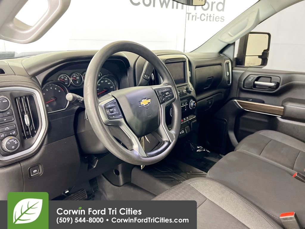 Used 2022 Chevrolet Silverado 2500 LT AWD/4WD video 3