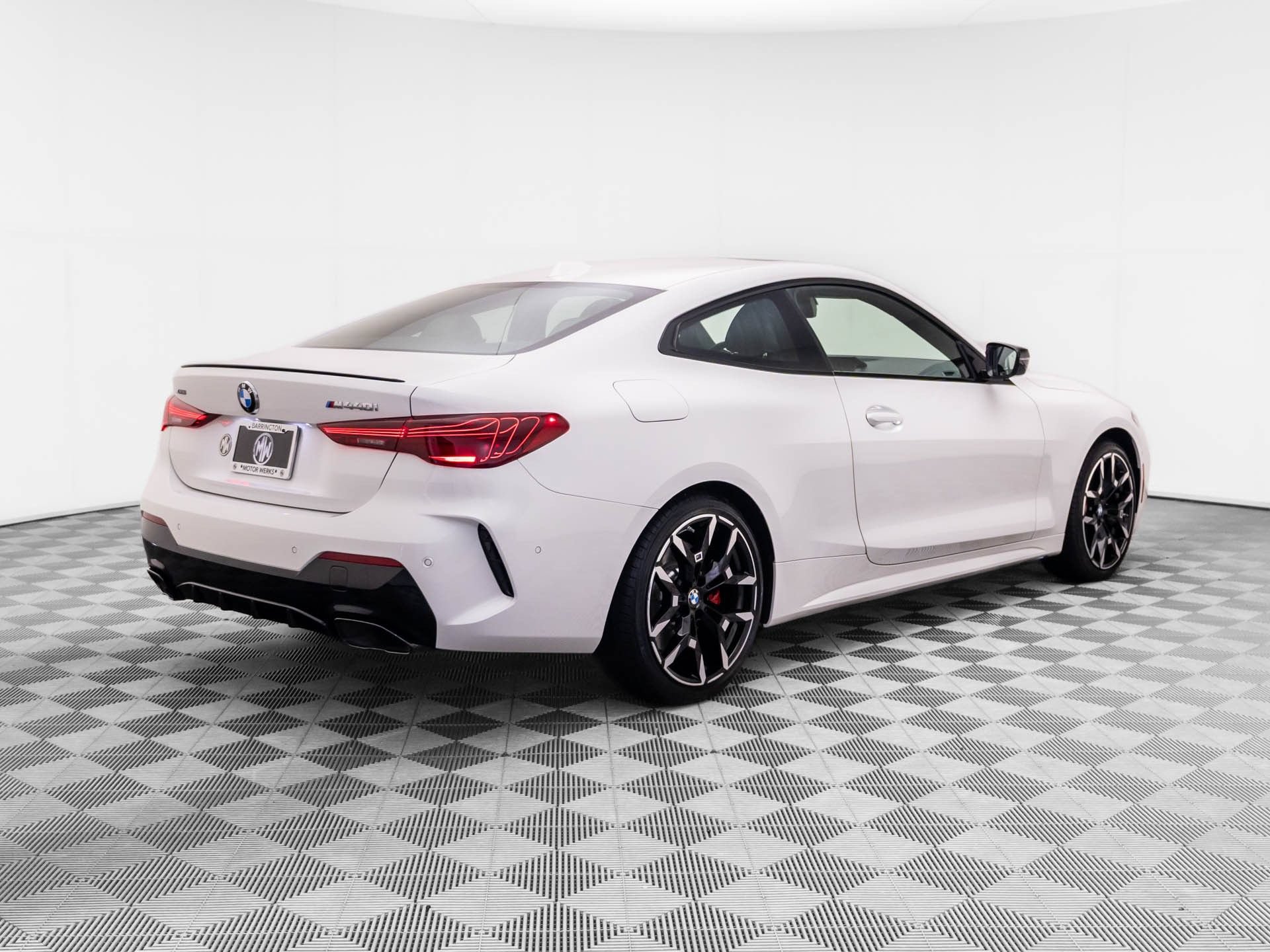 Used 2026 BMW 440i xDrive Coupe w/ Premium Package AWD/4WD image 5
