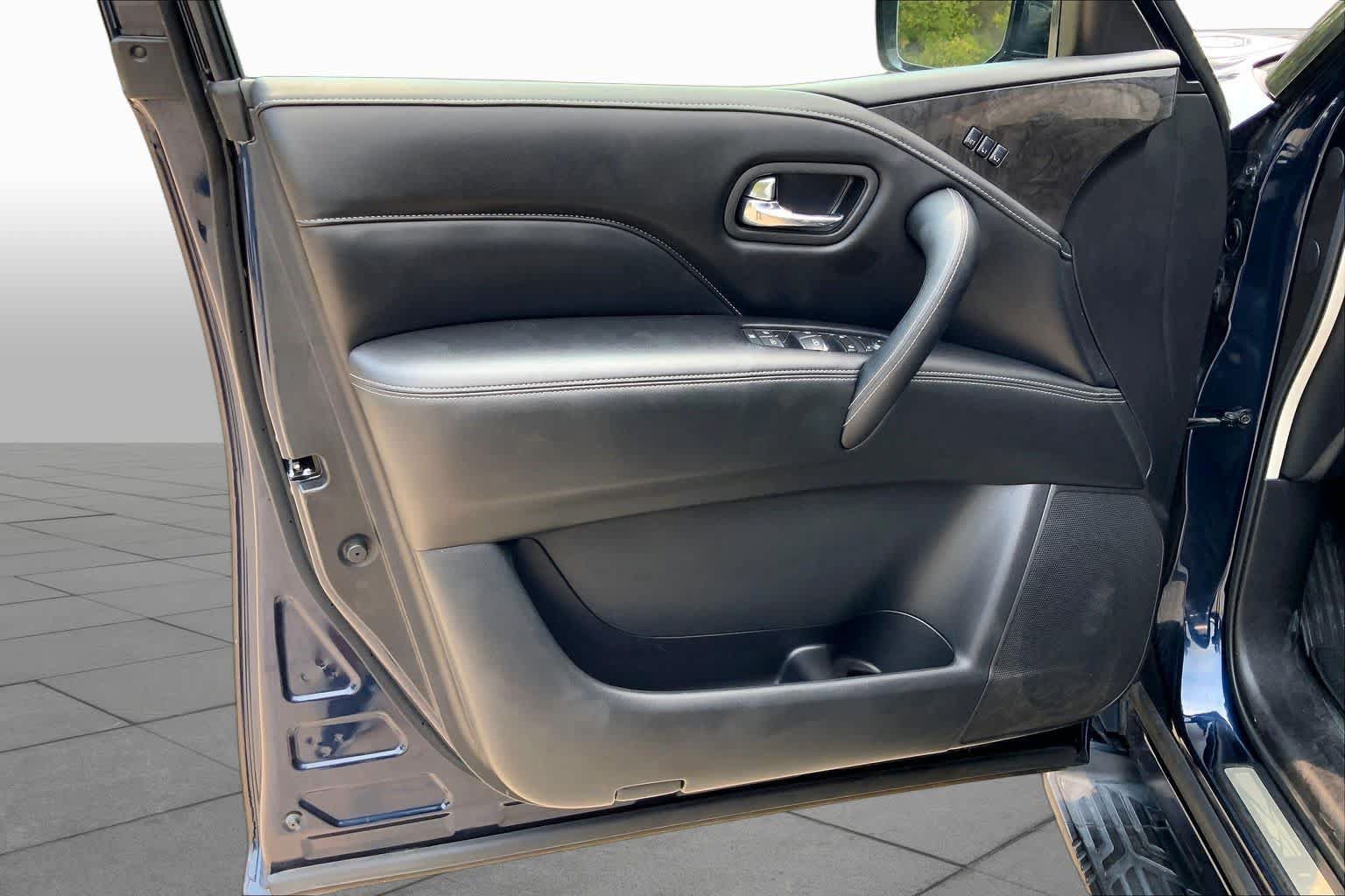 Used 2024 INFINITI QX80 Luxe RWD image 22